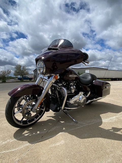 2022 Harley-Davidson Street Glide® in Waterloo, Iowa - Photo 8