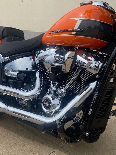 2023 Harley-Davidson Breakout in Waterloo, Iowa - Photo 3
