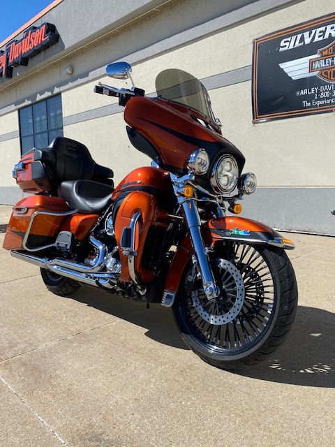 2019 Harley-Davidson Ultra Limited in Waterloo, Iowa - Photo 1