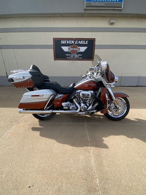 2014 Harley-Davidson CVO™ Limited in Waterloo, Iowa - Photo 1