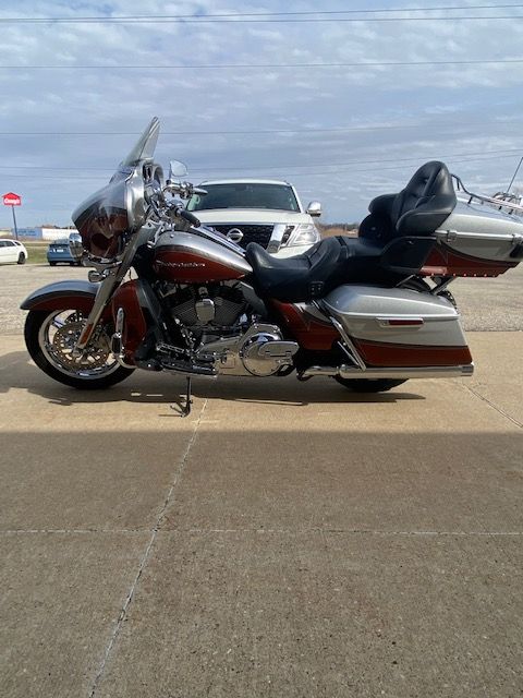 2014 Harley-Davidson CVO™ Limited in Waterloo, Iowa - Photo 6