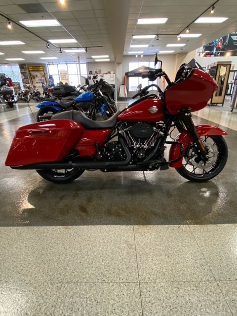 2022 Harley-Davidson Road Glide® Special in Waterloo, Iowa - Photo 1