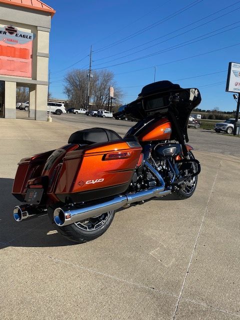 2023 Harley-Davidson CVO™ Street Glide® in Waterloo, Iowa - Photo 3