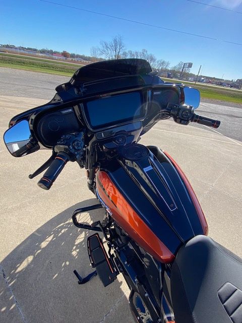 2023 Harley-Davidson CVO™ Street Glide® in Waterloo, Iowa - Photo 8