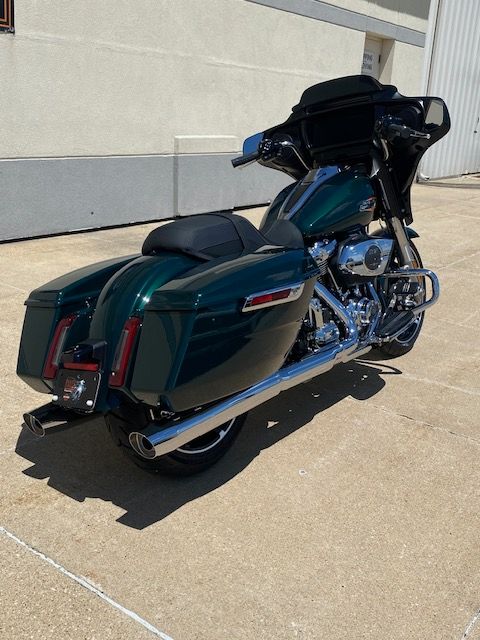 2024 Harley-Davidson Street Glide in Waterloo, Iowa - Photo 4