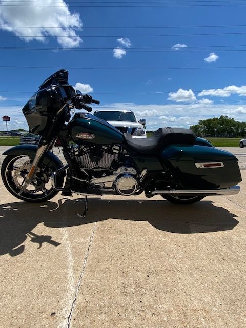 2024 Harley-Davidson Street Glide in Waterloo, Iowa - Photo 6