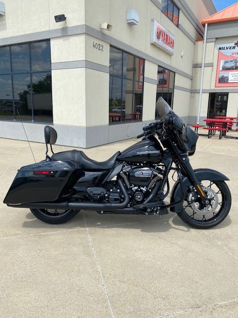2020 Harley-Davidson Street Glide® Special in Waterloo, Iowa - Photo 2