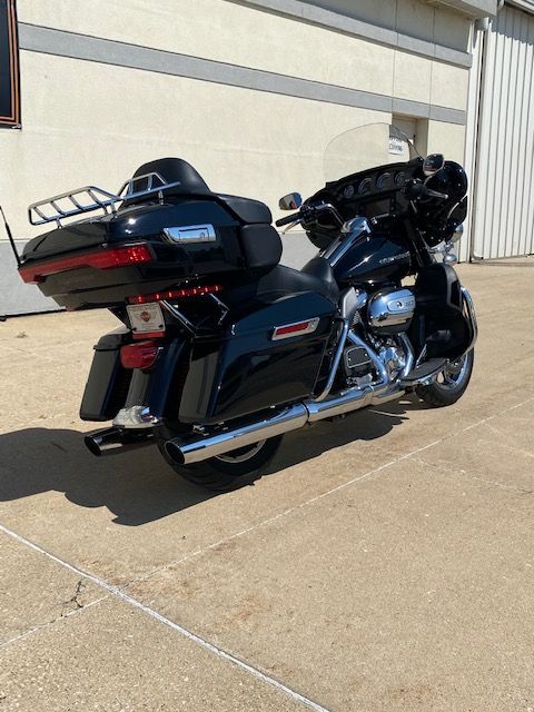 2018 Harley-Davidson Ultra Limited in Waterloo, Iowa - Photo 5