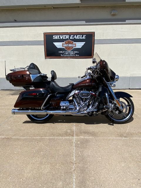 2019 Harley-Davidson CVO™ Limited in Waterloo, Iowa - Photo 1