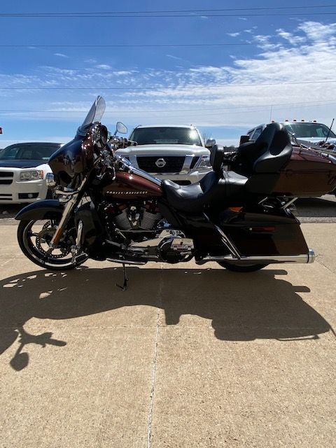 2019 Harley-Davidson CVO™ Limited in Waterloo, Iowa - Photo 6