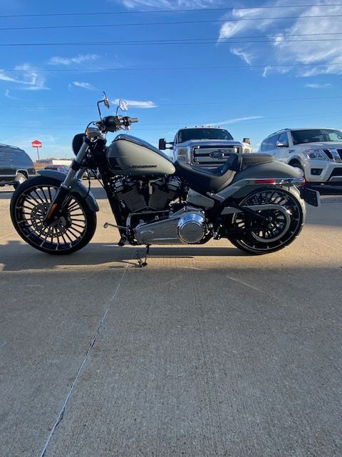 2024 Harley-Davidson Softail Breakout in Waterloo, Iowa - Photo 6