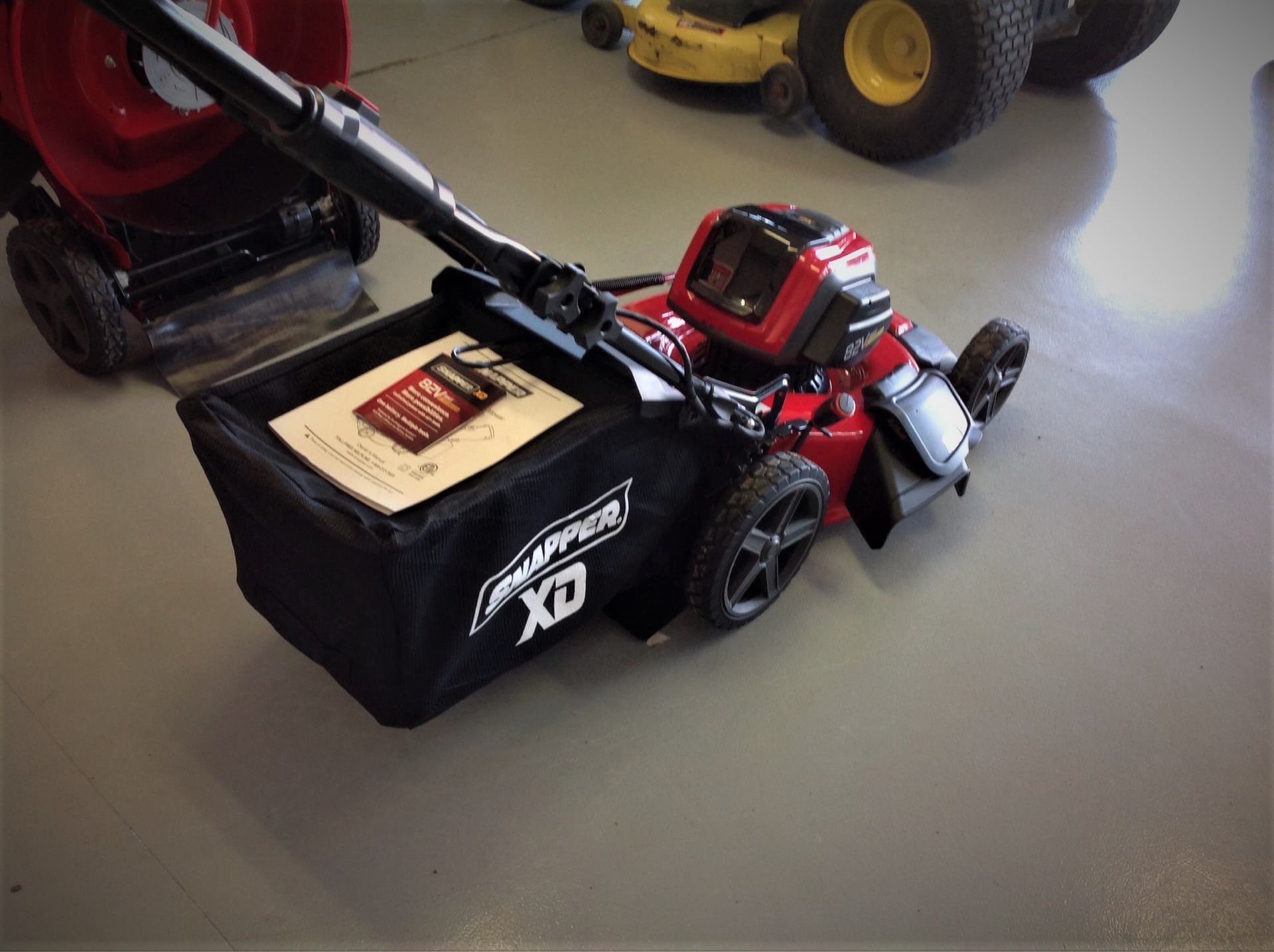 Snapper SXDWM82 21 in. 82V Max Lithium-Ion Cordless Push in Lafayette, Indiana - Photo 3
