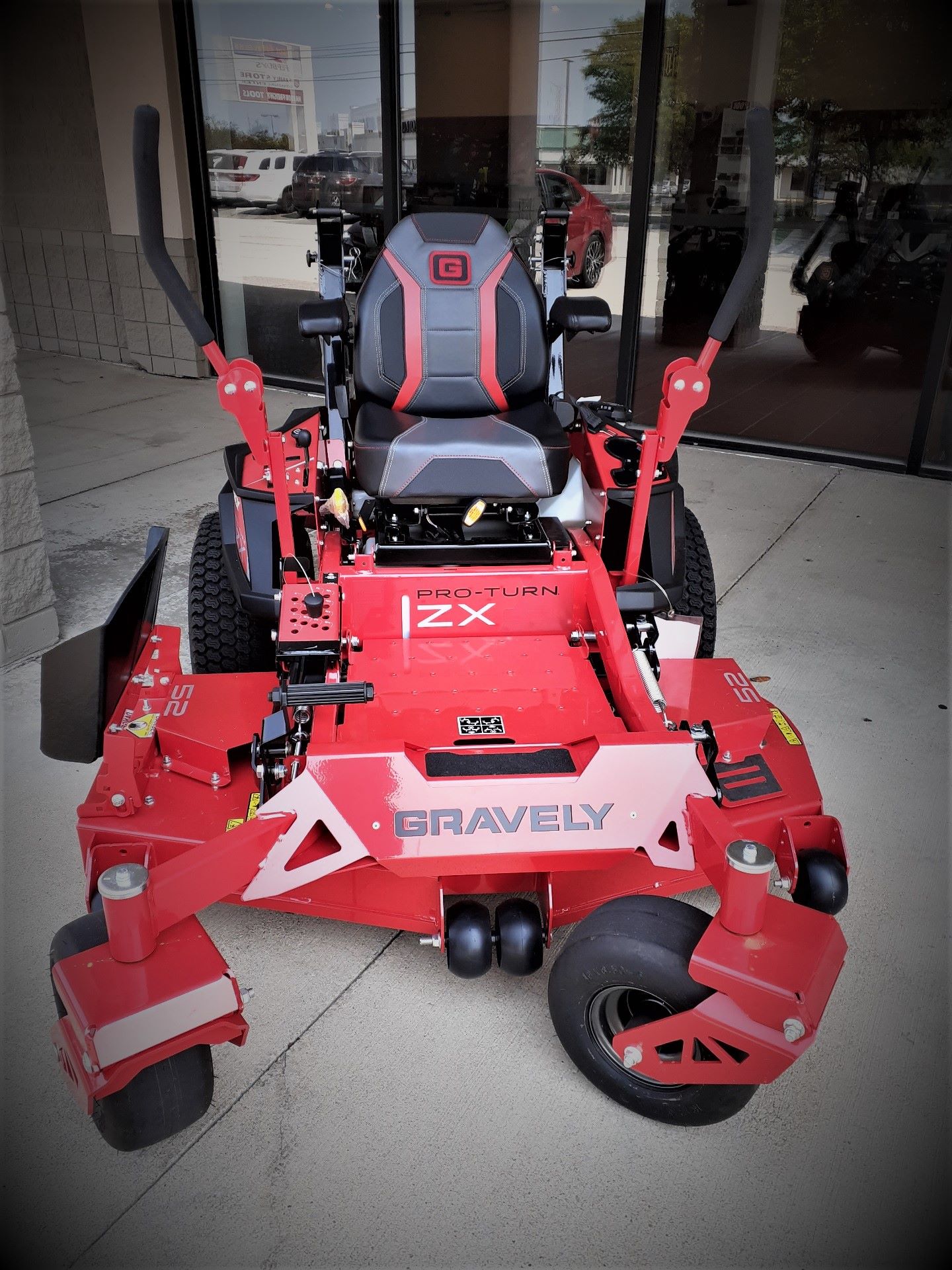 2021 Gravely USA Pro-Turn Z 52 in. Gravely 26.5 hp in Lafayette, Indiana - Photo 5
