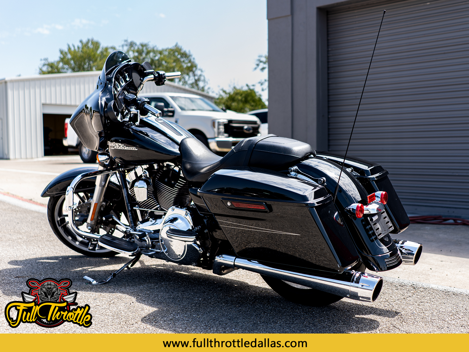 2015 Harley-Davidson Street Glide® Special in Lancaster, Texas - Photo 4