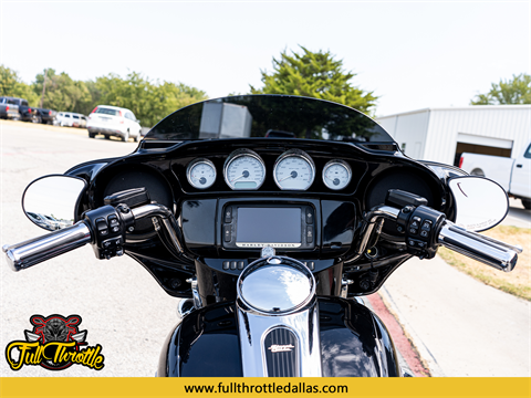 2015 Harley-Davidson Street Glide® Special in Lancaster, Texas - Photo 9