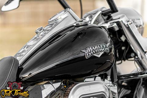 2011 Harley-Davidson Road King® Classic in Lancaster, Texas - Photo 12