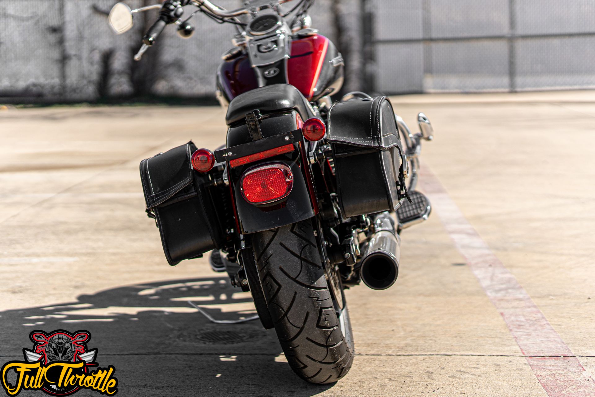 2013 Harley-Davidson Dyna® Super Glide® Custom in Lancaster, Texas - Photo 4