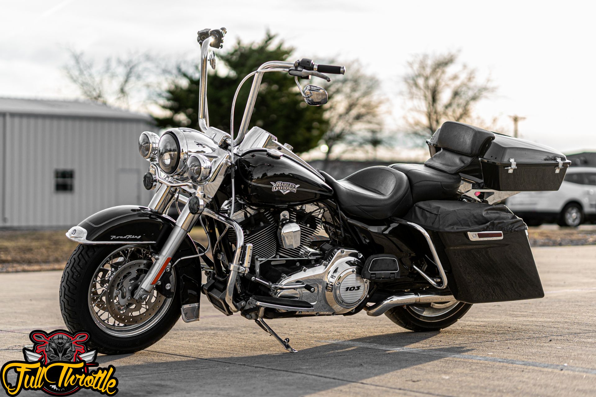 2012 Harley-Davidson Road King® Classic in Lancaster, Texas - Photo 7