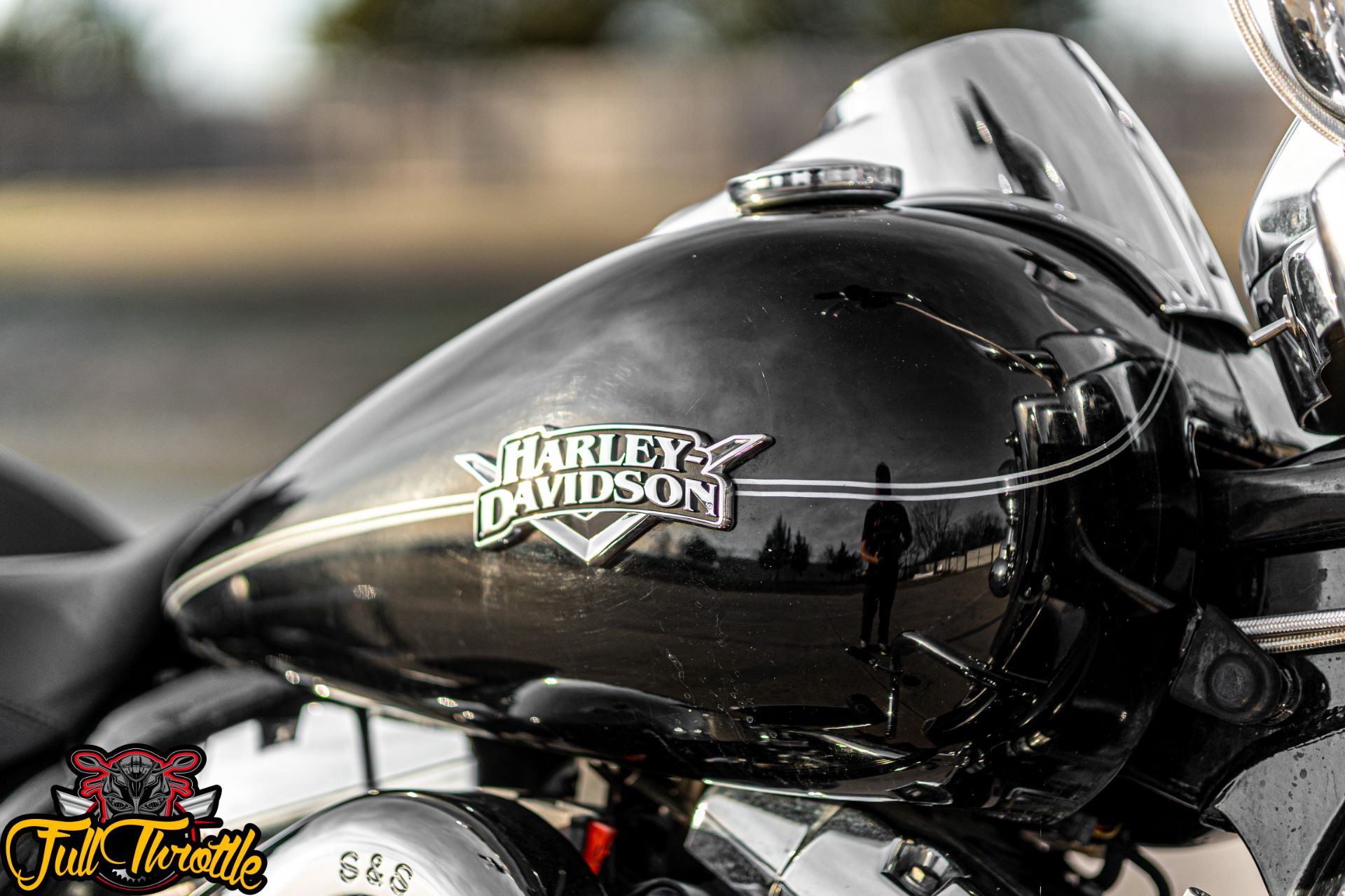 2012 Harley-Davidson Road King® Classic in Lancaster, Texas - Photo 12