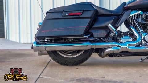 2012 Harley-Davidson Road Glide® Custom in Lancaster, Texas - Photo 5