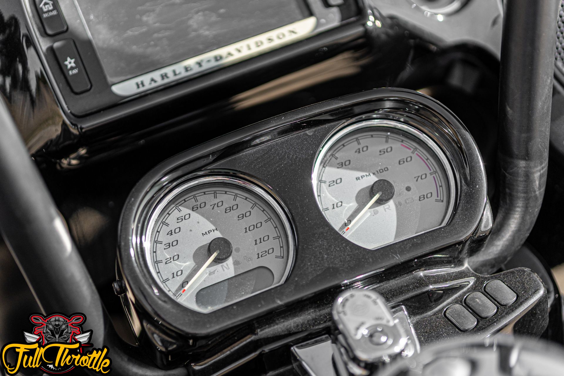 2015 Harley-Davidson Road Glide® Special in Lancaster, Texas - Photo 19