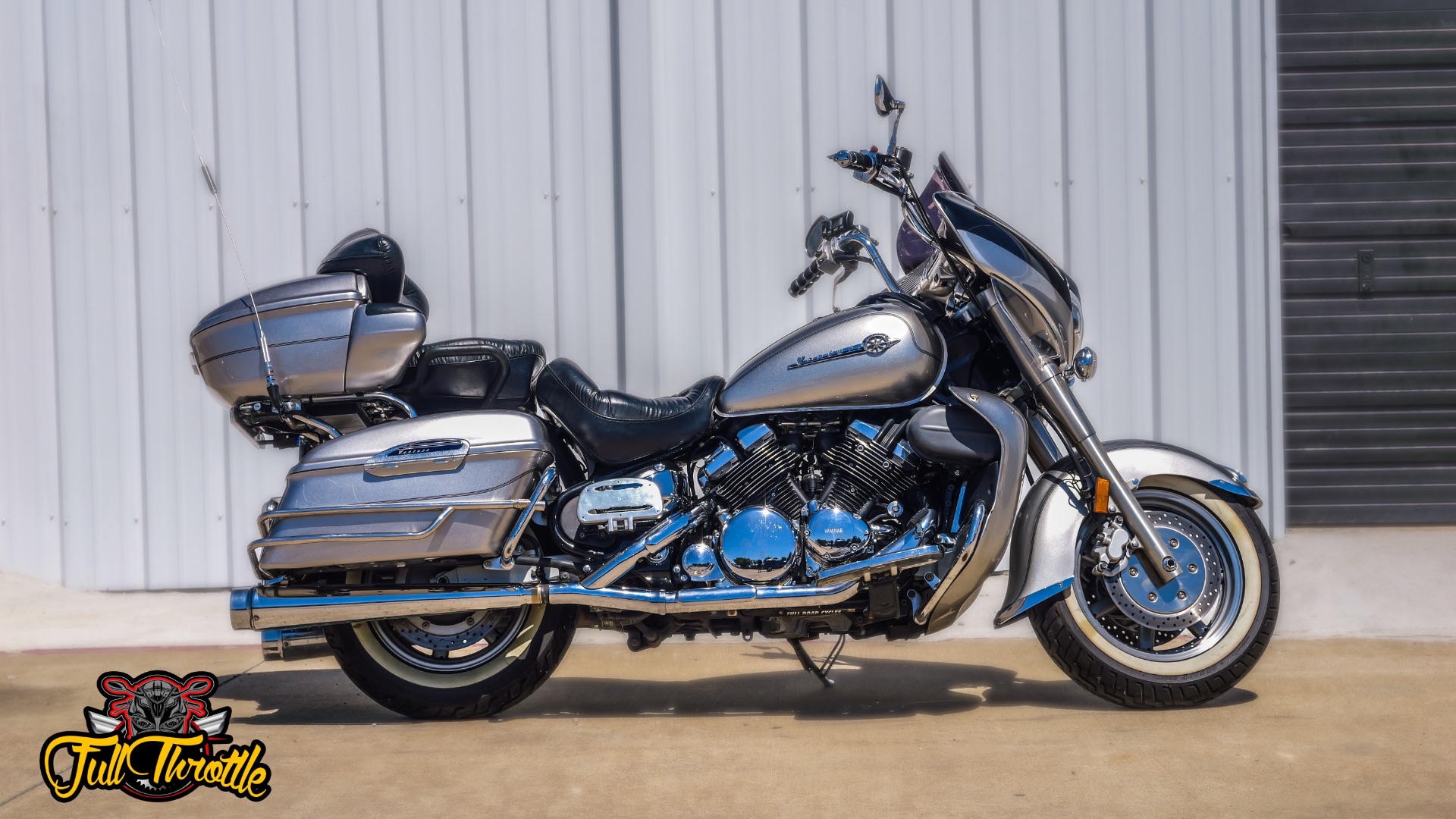 2005 Yamaha Royal Star® Midnight Venture in Lancaster, Texas - Photo 2