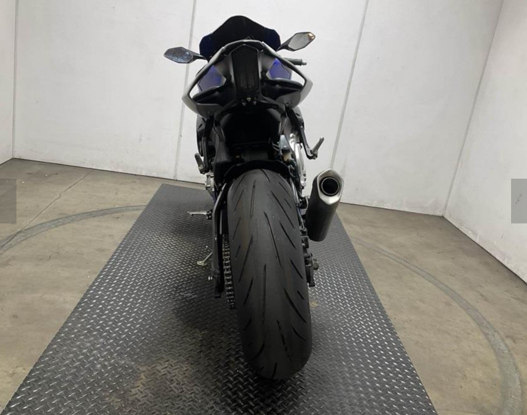 2015 Yamaha YZF-R1 in Lancaster, Texas - Photo 4