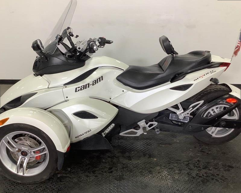 2012 Can-Am Spyder® RS SE5 in Houston, Texas - Photo 3