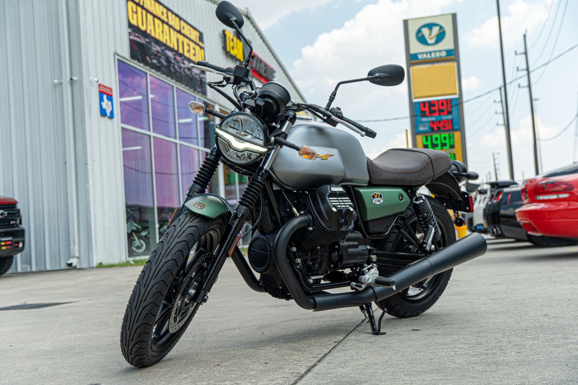 2022 Moto Guzzi V7 Stone Centenario E5 in Houston, Texas - Photo 7