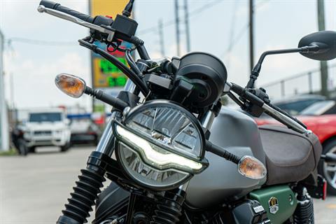 2022 Moto Guzzi V7 Stone Centenario E5 in Houston, Texas - Photo 8