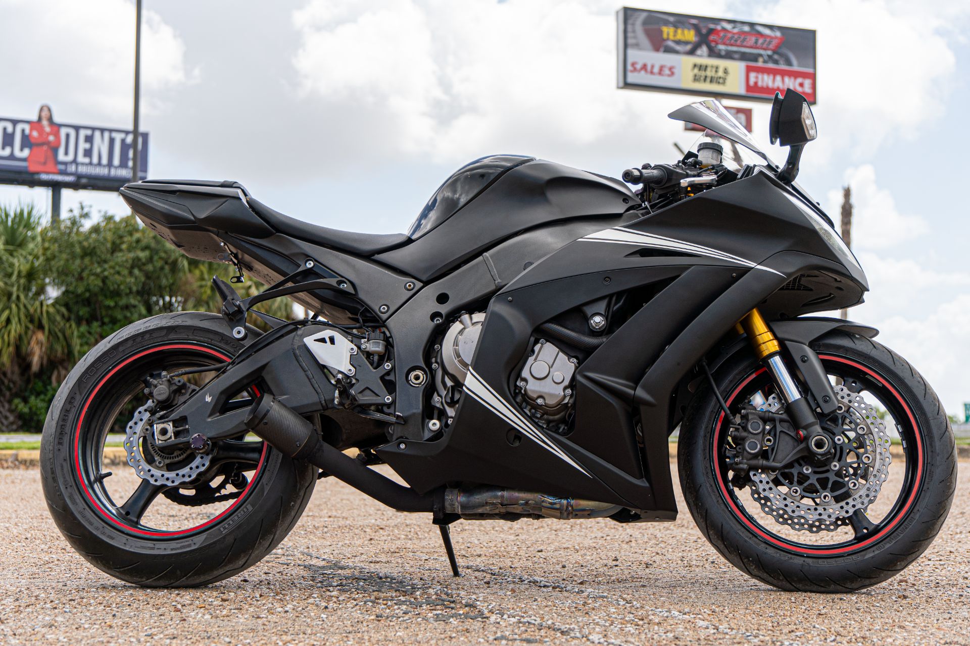 2014 Kawasaki ZX10R ABS in Houston, Texas - Photo 2