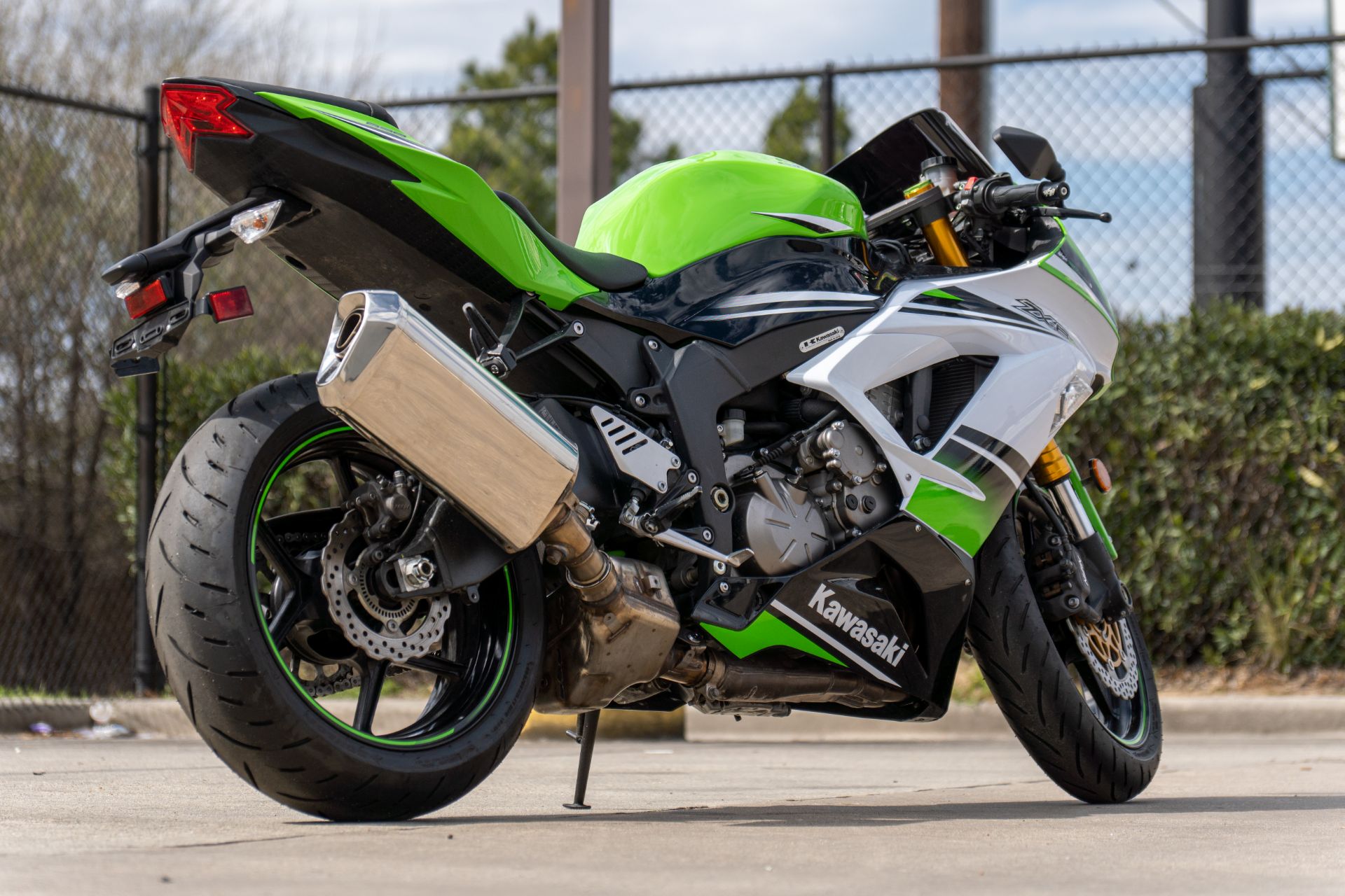 2015 Kawasaki Ninja® ZX™-6R ABS 30th Anniversary in Houston, Texas - Photo 4