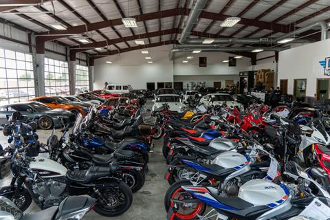 2022 Moto Guzzi V7 Stone E5 in Houston, Texas - Photo 15