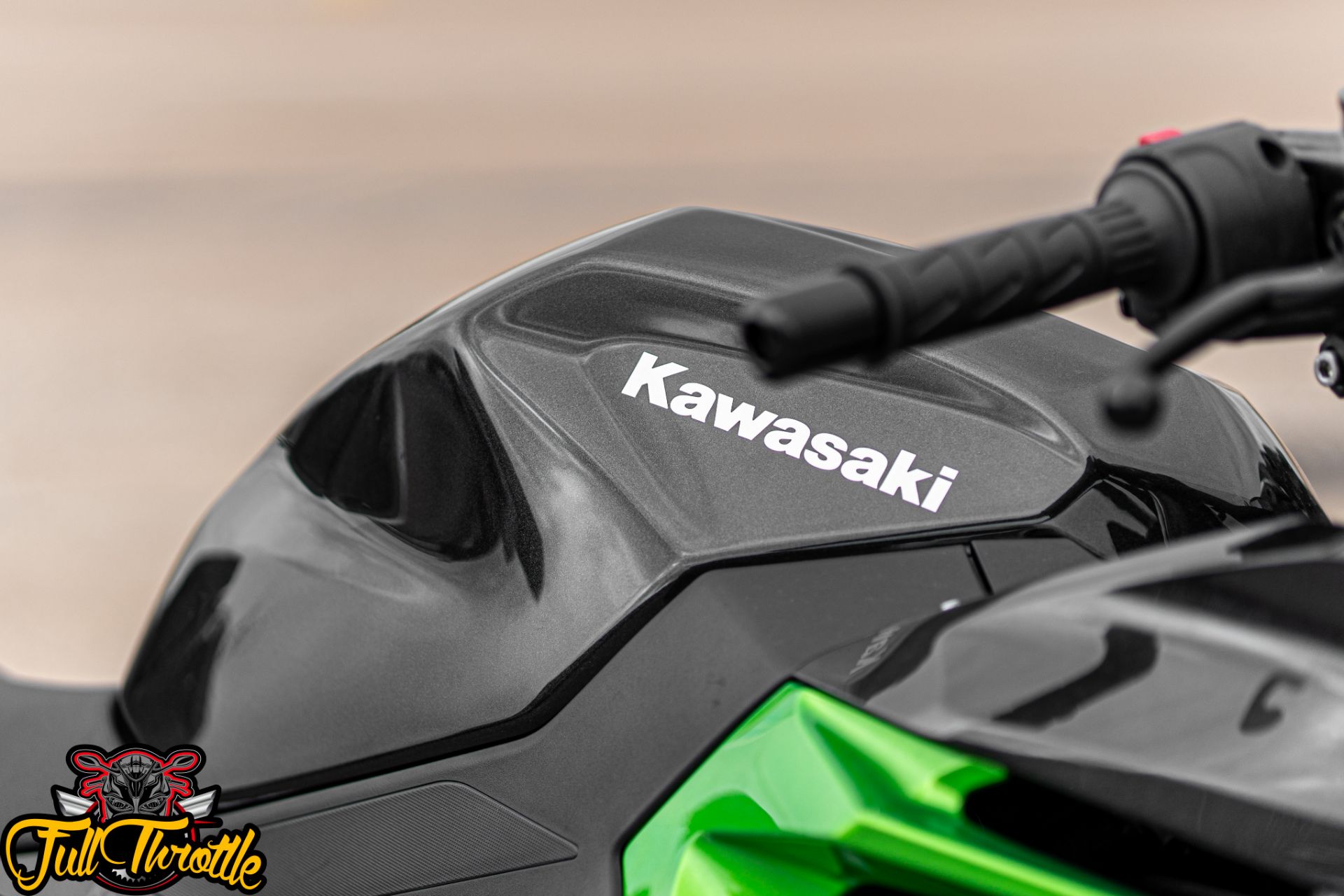 2023 Kawasaki Ninja 400 in Houston, Texas - Photo 8