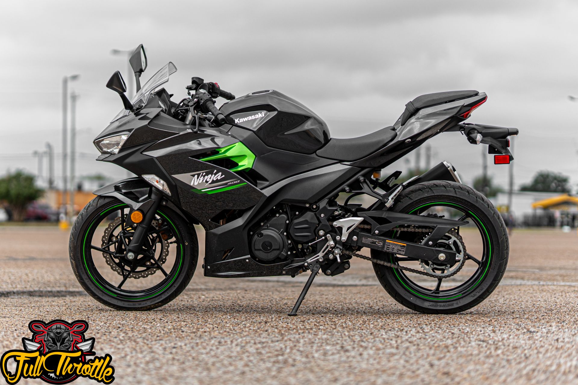 2023 Kawasaki Ninja 400 in Houston, Texas - Photo 13