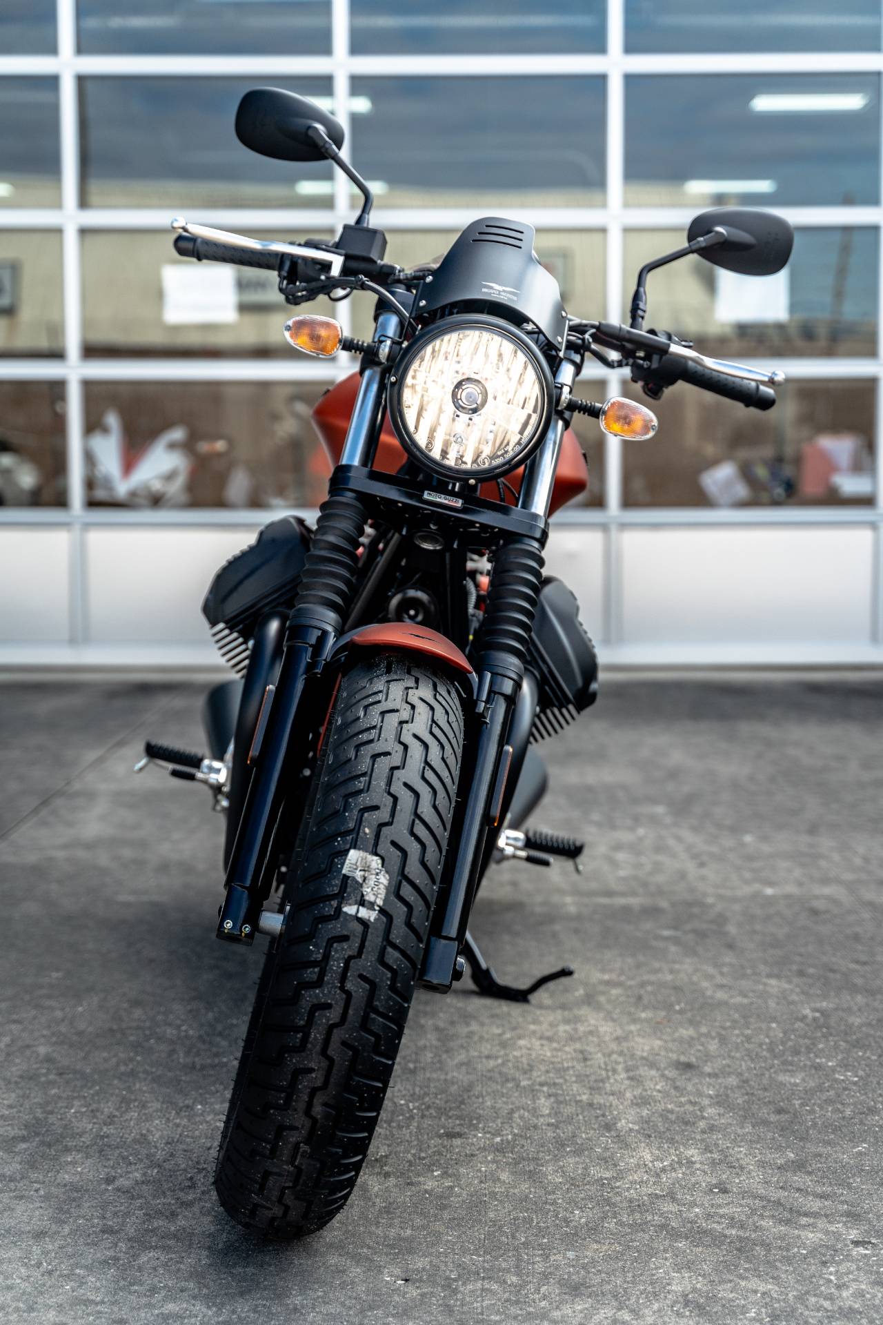 2020 Moto Guzzi V9 Bobber Sport in Houston, Texas - Photo 18