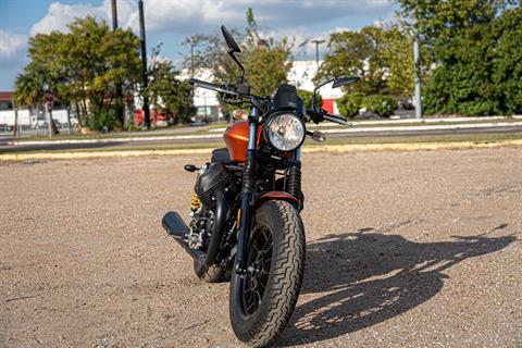 2020 Moto Guzzi V9 Bobber Sport in Houston, Texas - Photo 8