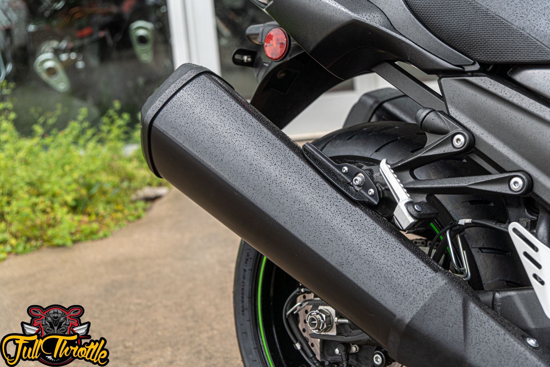 2015 Kawasaki Ninja® ZX™-14R ABS in Houston, Texas - Photo 11