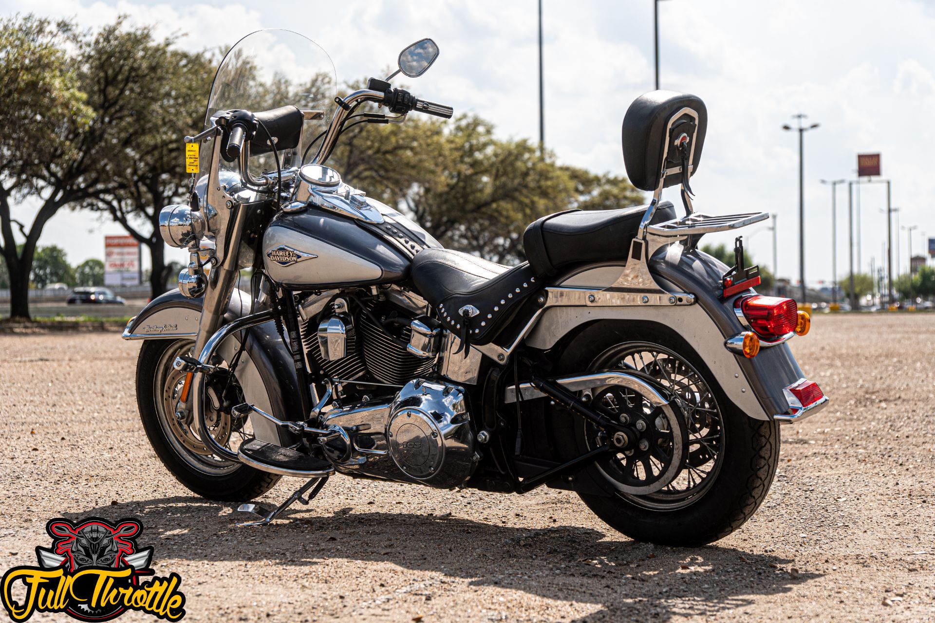 2014 Harley-Davidson Heritage Softail® Classic in Houston, Texas - Photo 5