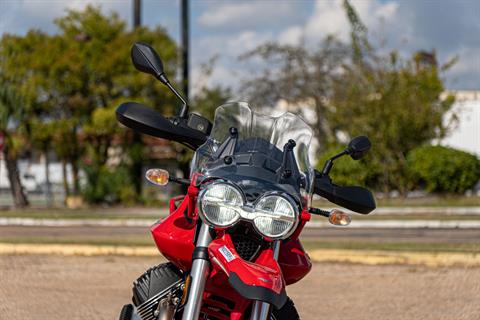 2022 Moto Guzzi V85 TT Adventure E5 in Houston, Texas - Photo 9