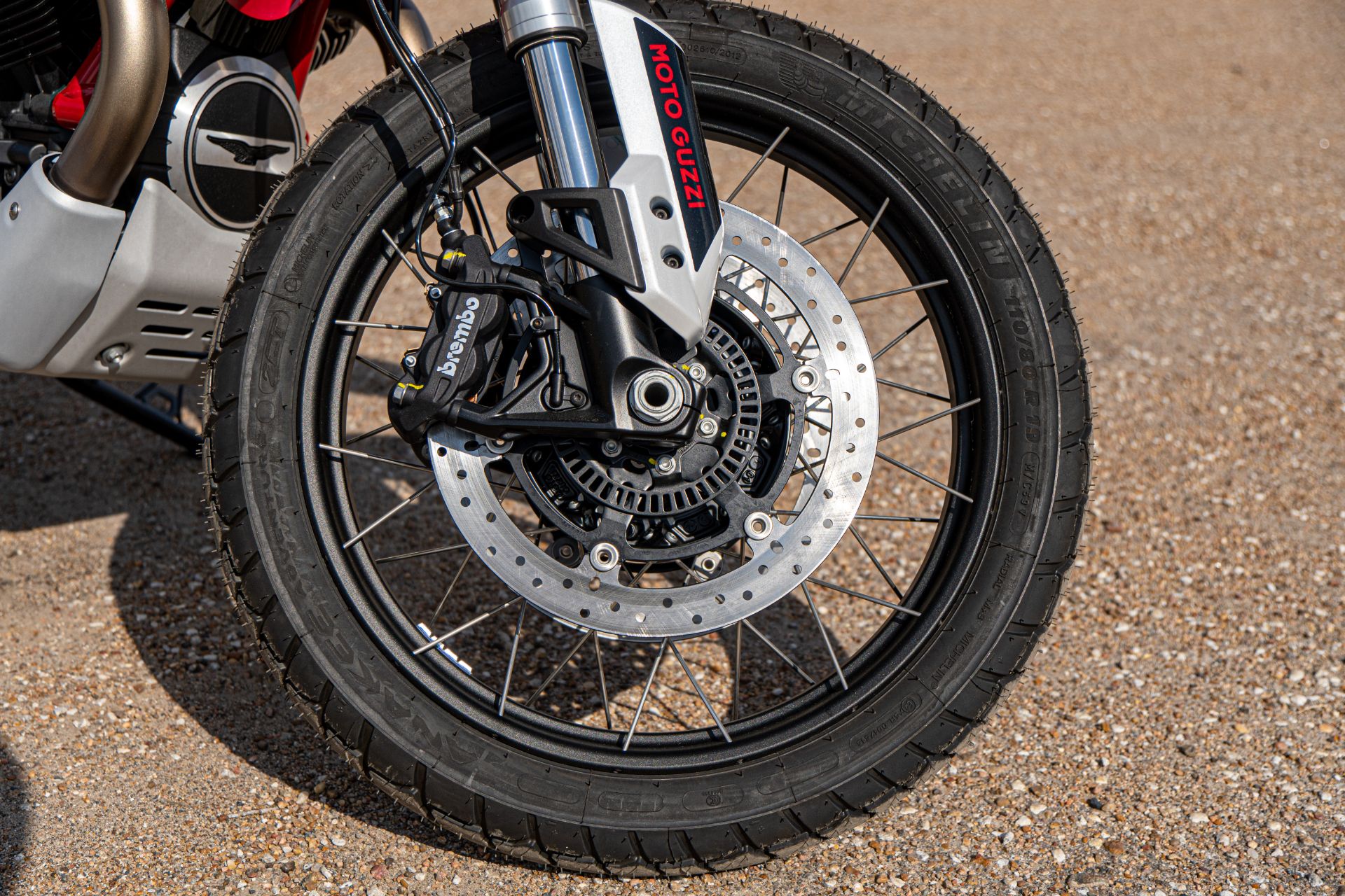 2022 Moto Guzzi V85 TT Adventure E5 in Houston, Texas - Photo 11