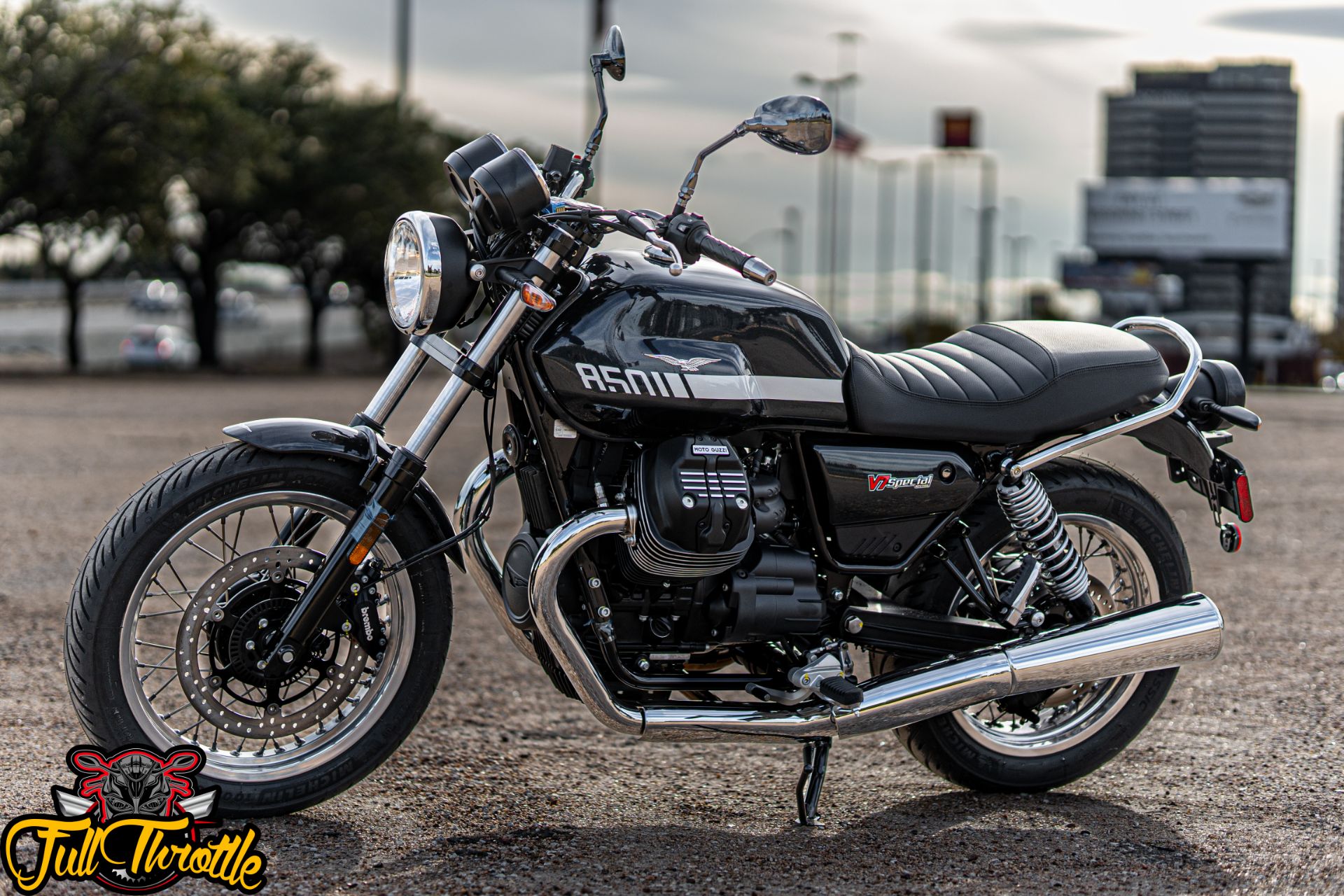 2023 Moto Guzzi V7 Special in Houston, Texas - Photo 7