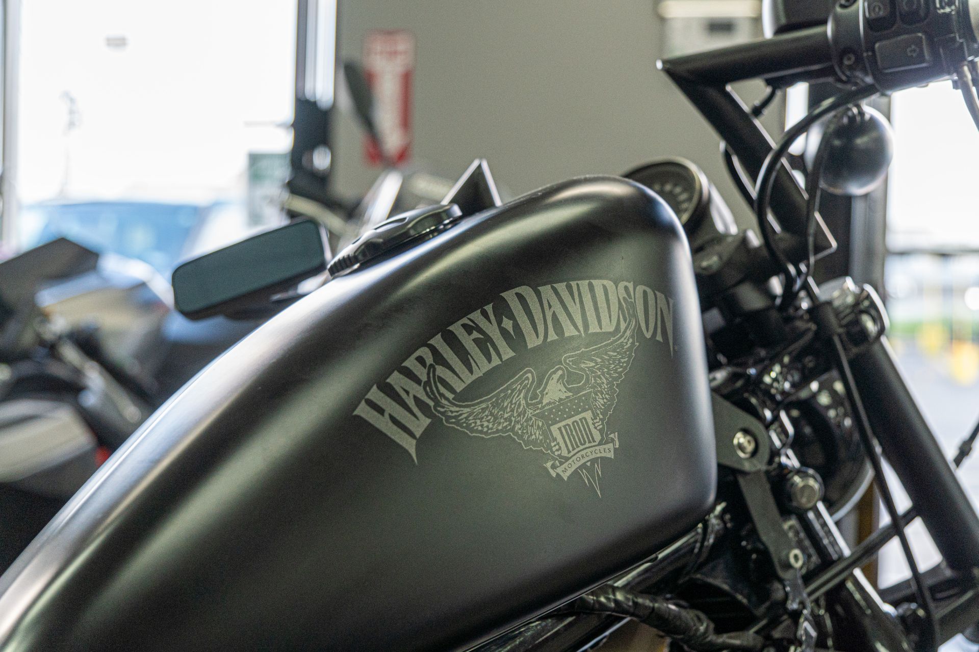 2017 Harley-Davidson Iron 883™ in Houston, Texas - Photo 11