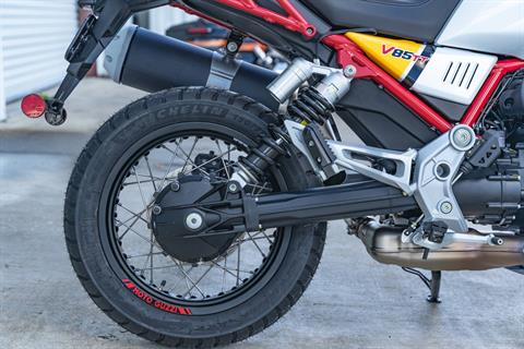 2020 Moto Guzzi V85 TT Adventure in Houston, Texas - Photo 7