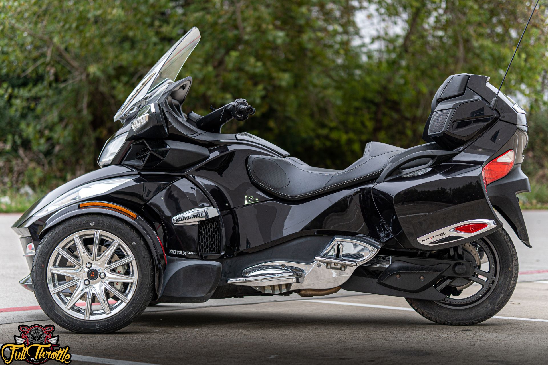 2013 Can-Am Spyder® RT SE5 in Houston, Texas - Photo 5