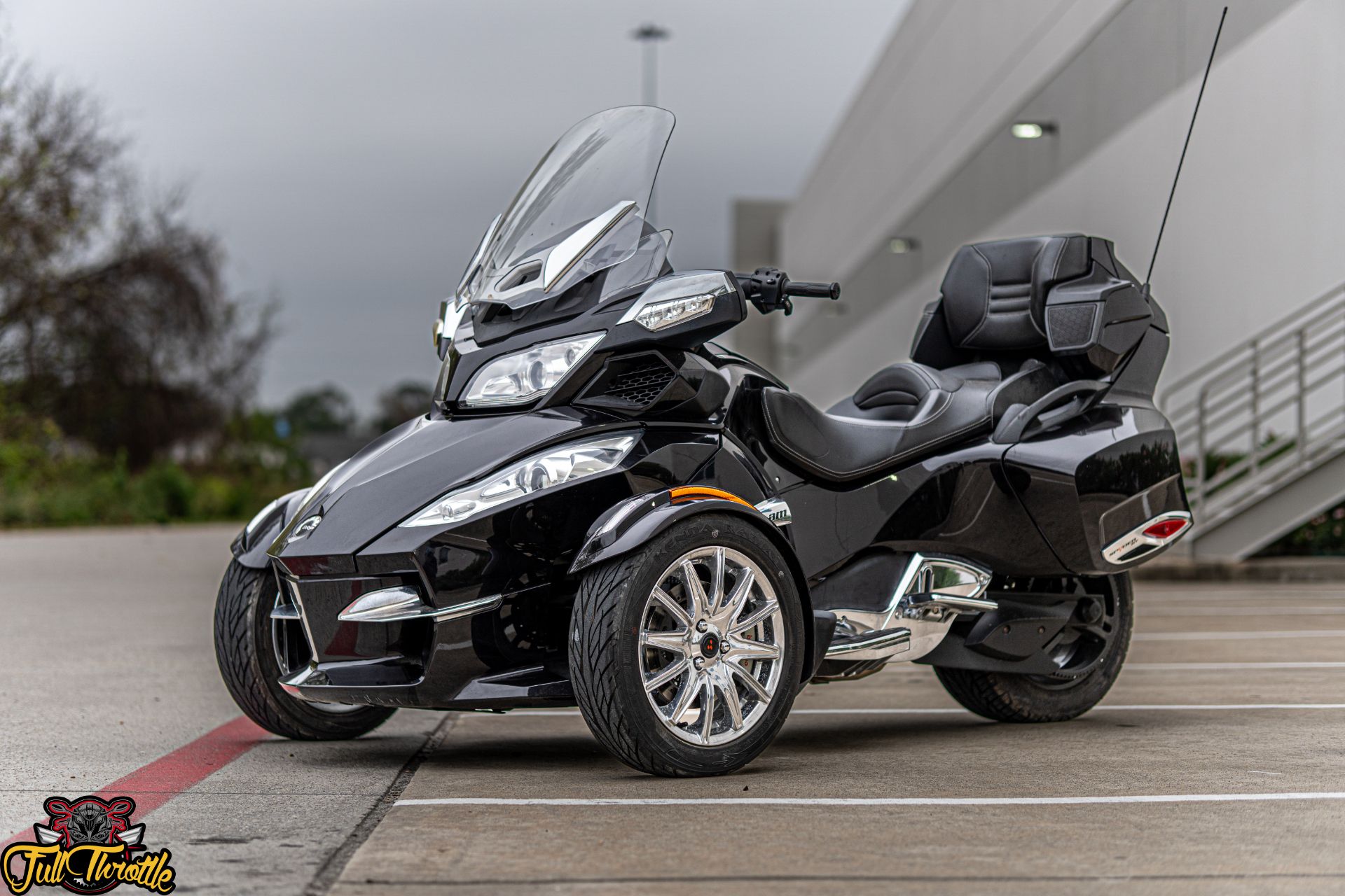 2013 Can-Am Spyder® RT SE5 in Houston, Texas - Photo 6