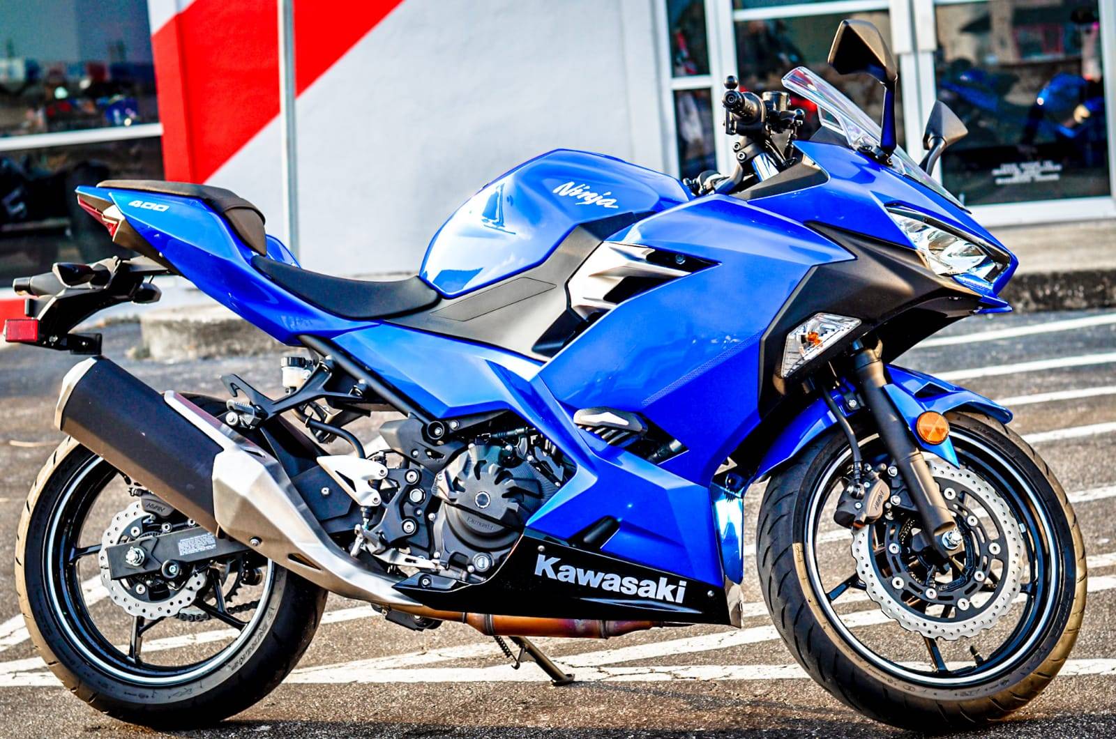 kawasaki ninja 400 candy plasma blue