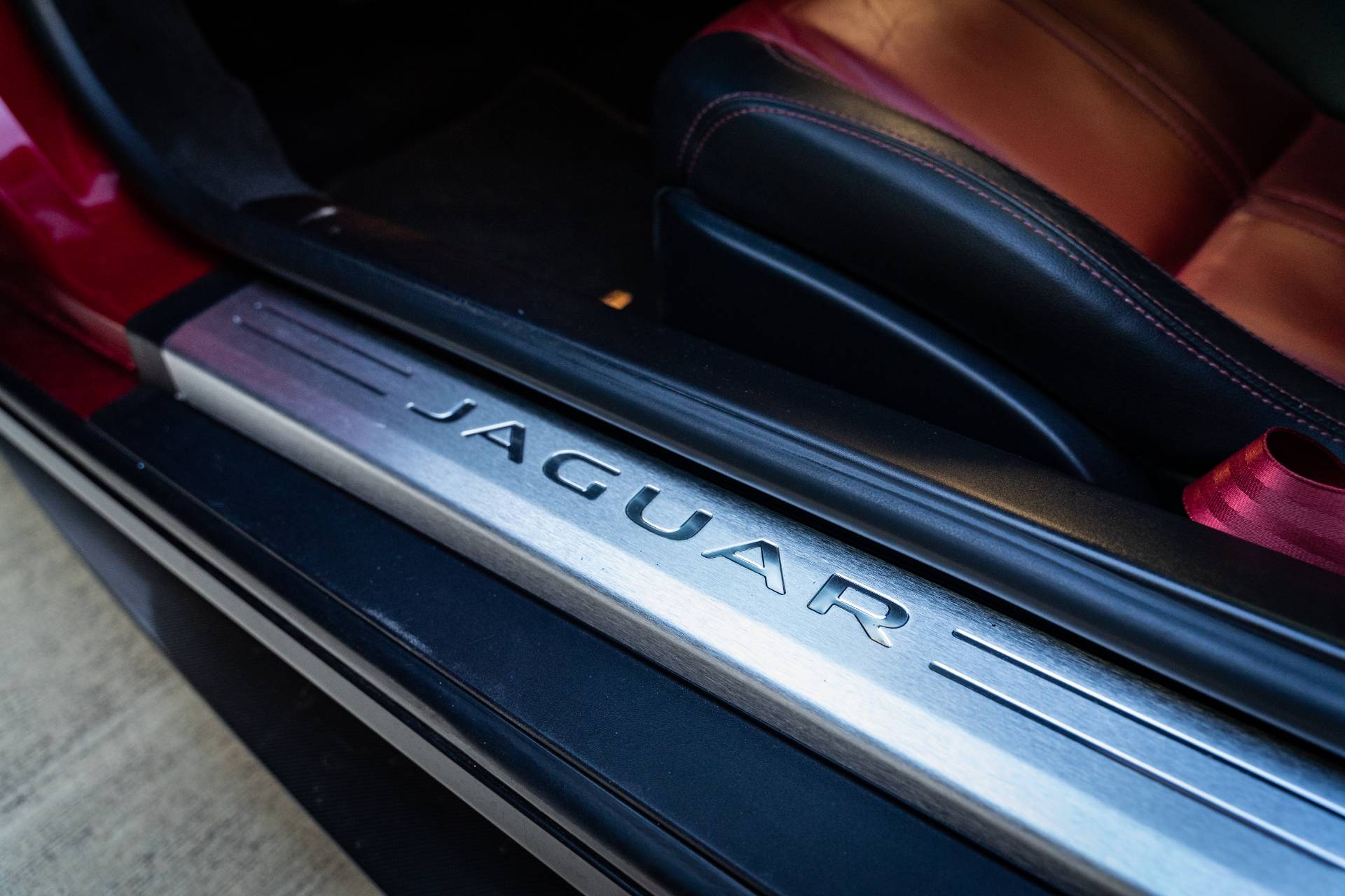 2016 Jaguar F-TYPE V8R in Houston, Texas - Photo 48