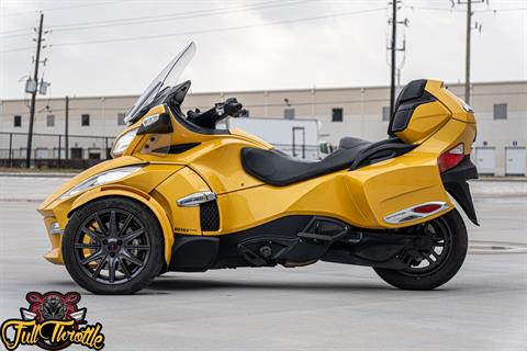 2013 Can-Am Spyder® RT-S SM5 in Houston, Texas - Photo 6