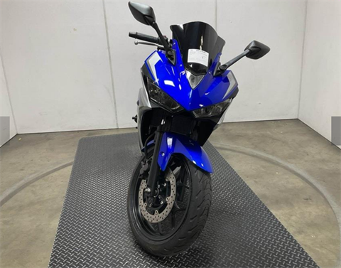 2016 Yamaha YZF-R3 in Houston, Texas - Photo 2